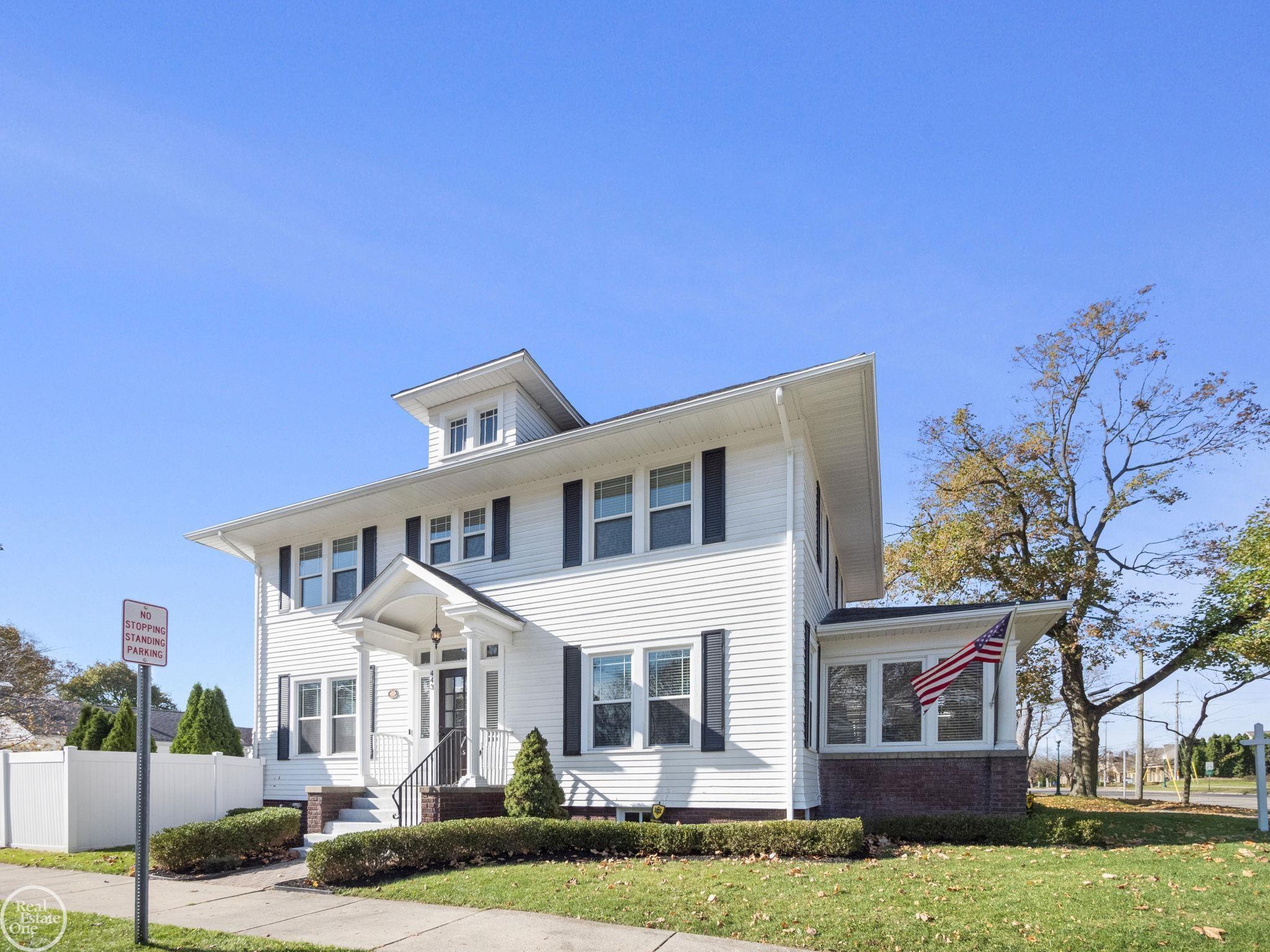 443 Wesley Street Rochester, MI 48307 - Photo 4 of 51 50127001-3.JPG