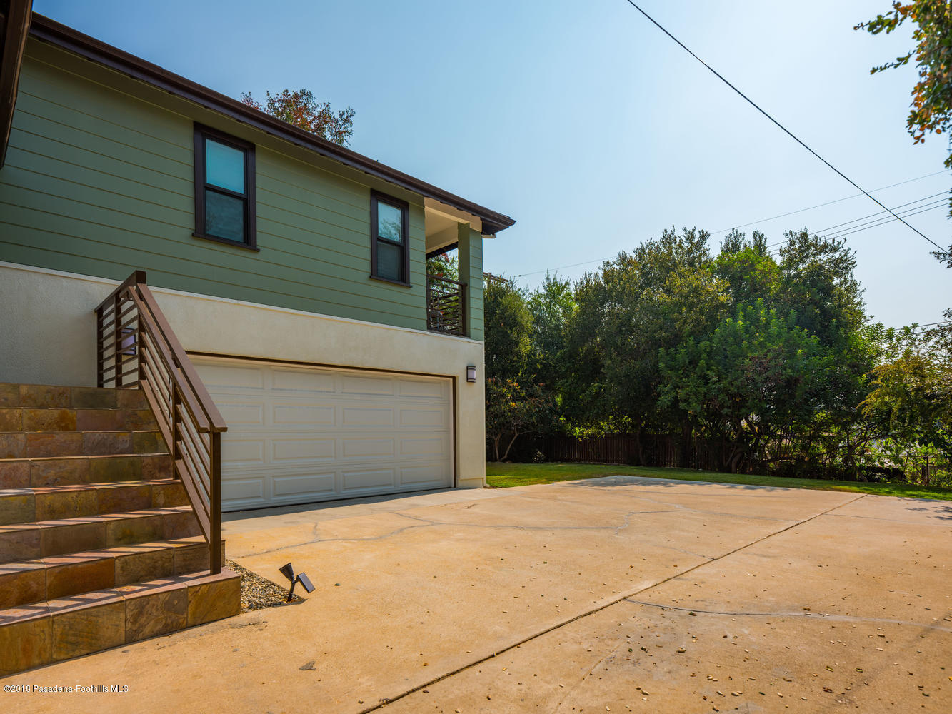 528 Avon Avenue Pasadena, CA 91105 - Photo 20 of 22 Garage
