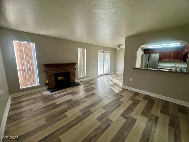 $1,500 | 2112 Sunfish Drive, Unit B, Henderson, NV 89014
