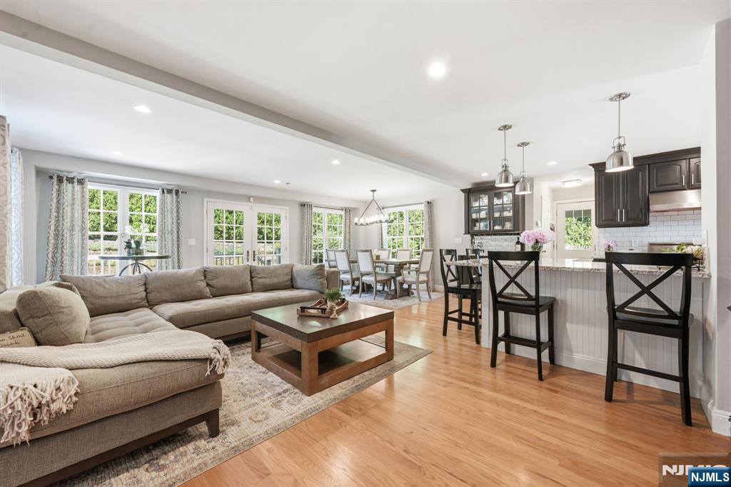62 Fells Road Verona, NJ 07044 - Photo 8 of 48