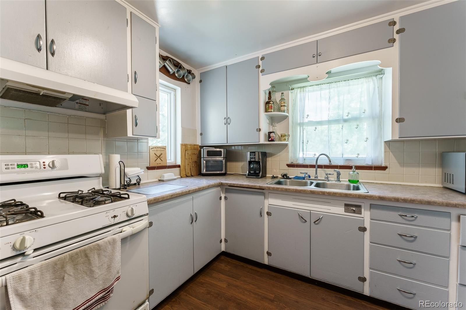 4280 Carr Street Wheat Ridge, CO 80033 - Photo 8 of 22 Gallery Image 8