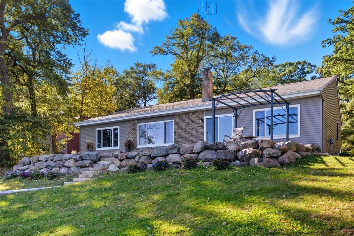 104 206th Street Star Prairie, WI 54026 - Photo 1 of 39 Gallery Image 1