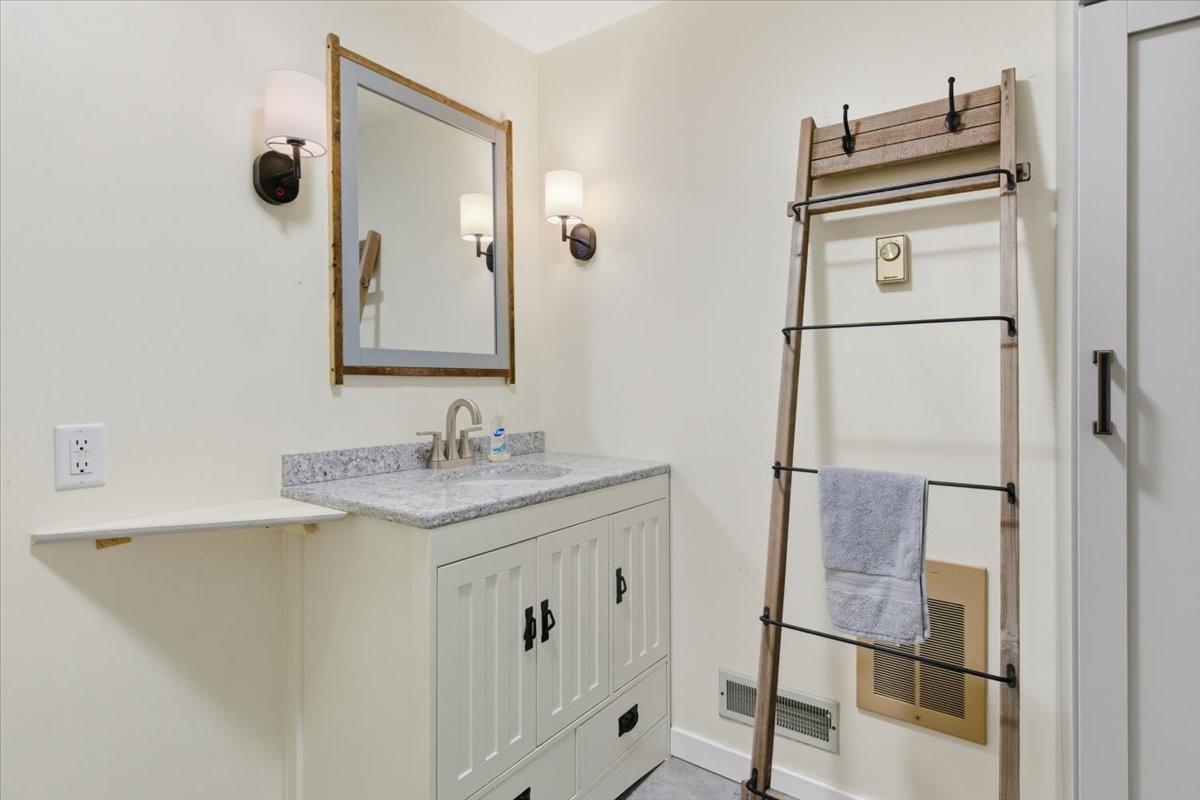 104 206th Street Star Prairie, WI 54026 - Photo 34 of 39 Gallery Image 34