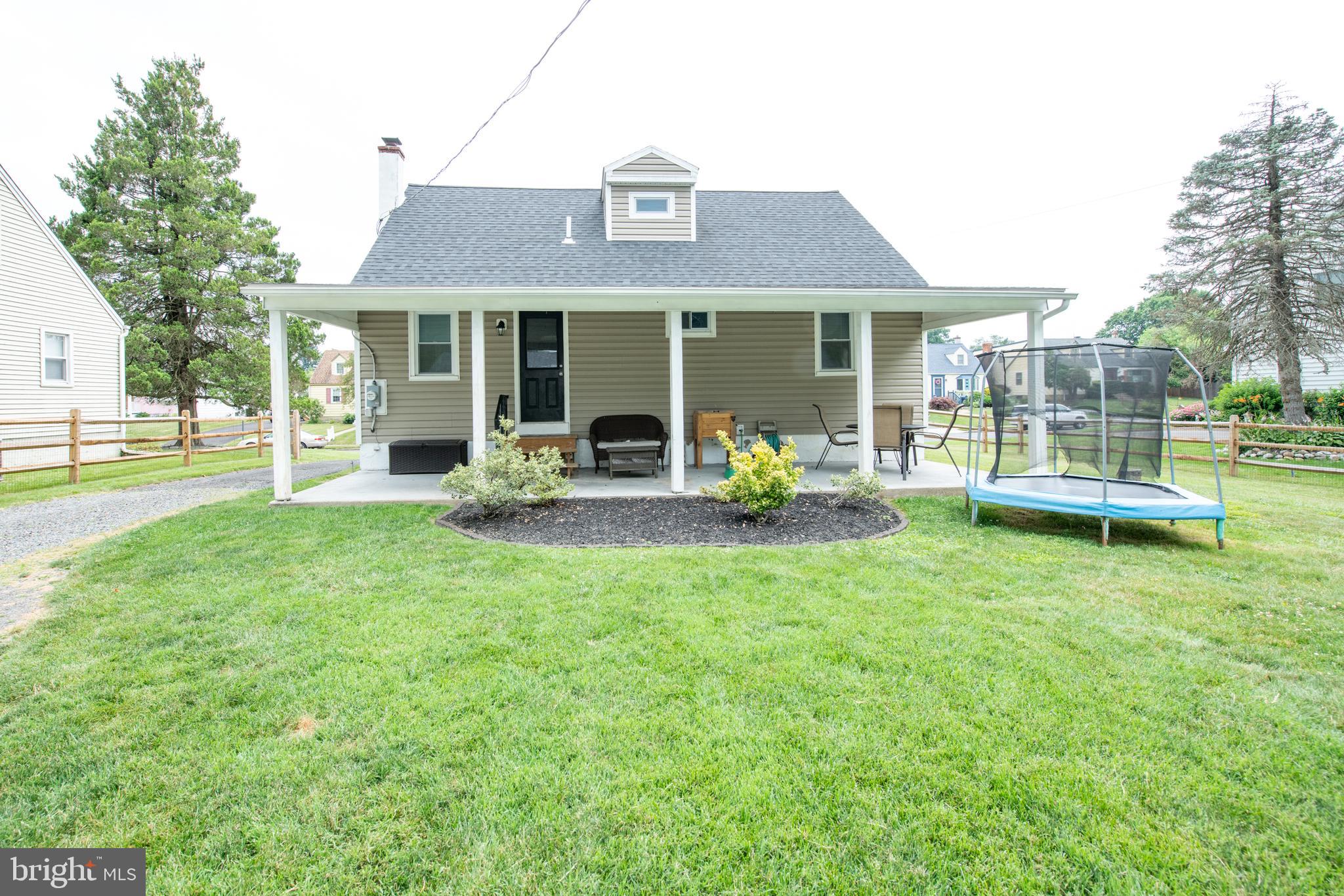 38 Norwyn Road Hatboro, PA 19040 - Photo 3 of 26