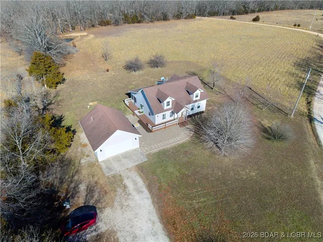 $385,000 | 391 Bumble Bee Drive, Linn Creek, MO 65052