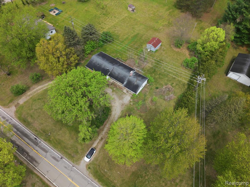 396 Plum Creek Road Lapeer, MI 48446 - Photo 34 of 41