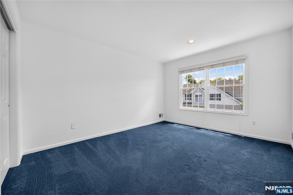 6 Schweinberg Drive, Unit R Roseland, NJ 07068 - Photo 36 of 48