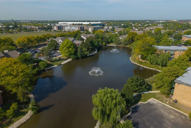 $1,900 | 900 Casey Court, Unit 2706, Schaumburg, IL 60173