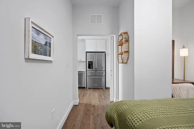 $595,000 | 625 Slaters Lane, Unit 404, Alexandria, VA 22314