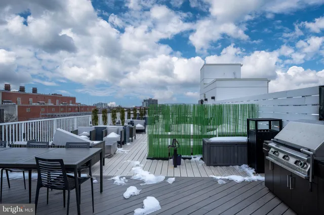 $595,000 | 625 Slaters Lane, Unit 404, Alexandria, VA 22314