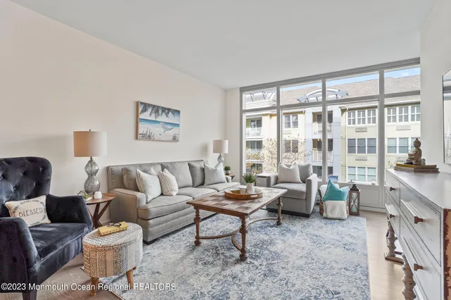 $3,100 | 30 Melrose Terrace, Unit 203, Long Branch, NJ 07740