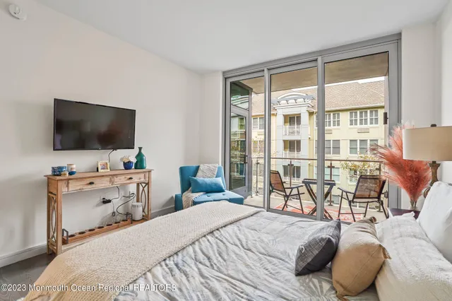 $3,100 | 30 Melrose Terrace, Unit 203, Long Branch, NJ 07740