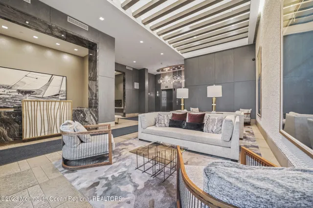 $3,100 | 30 Melrose Terrace, Unit 203, Long Branch, NJ 07740