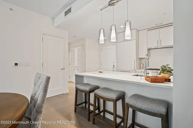 $3,100 | 30 Melrose Terrace, Unit 203, Long Branch, NJ 07740