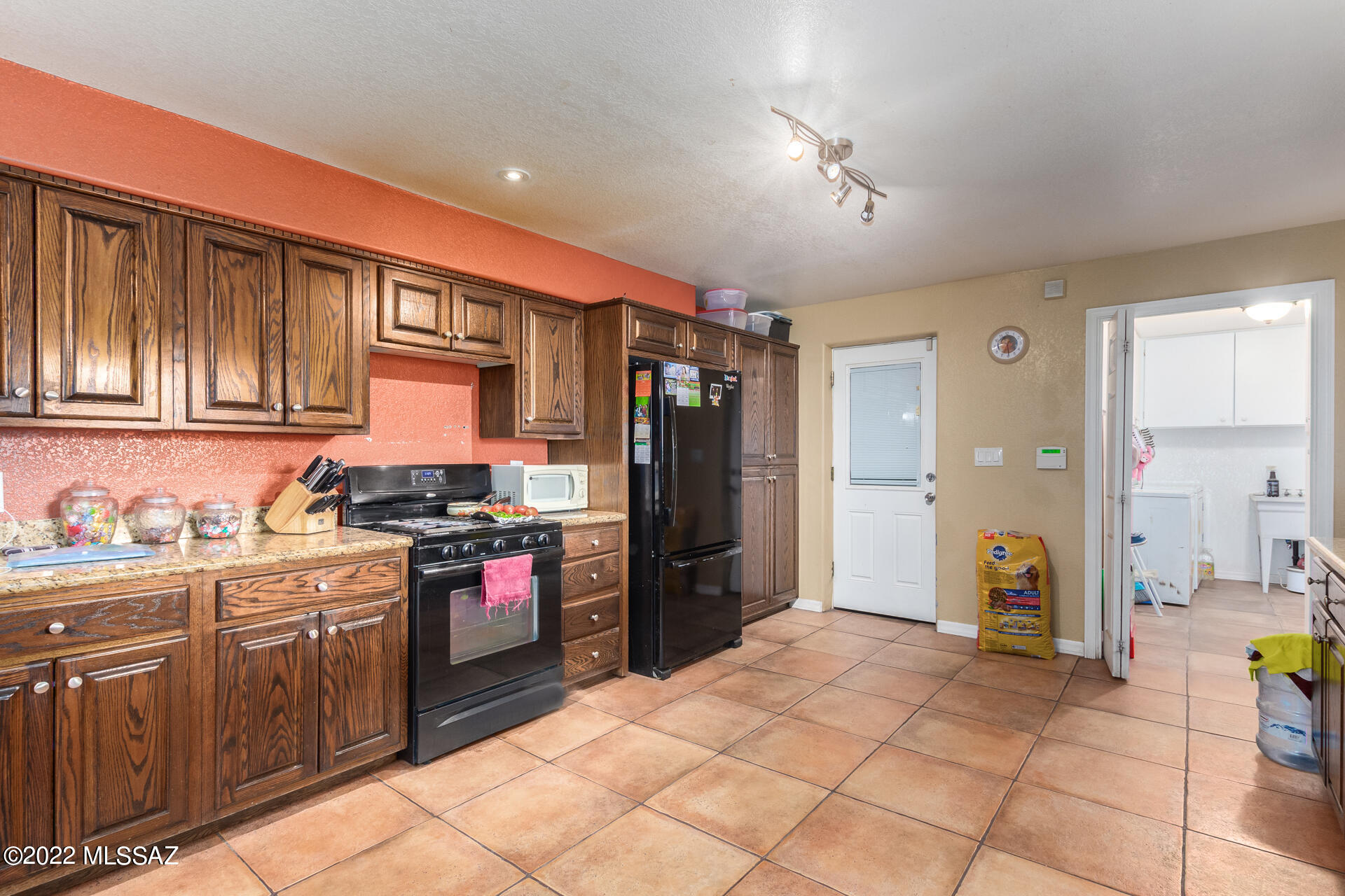 4435 West Elvado Road Tucson, AZ 85746 - Photo 9 of 41 Gallery Image 9
