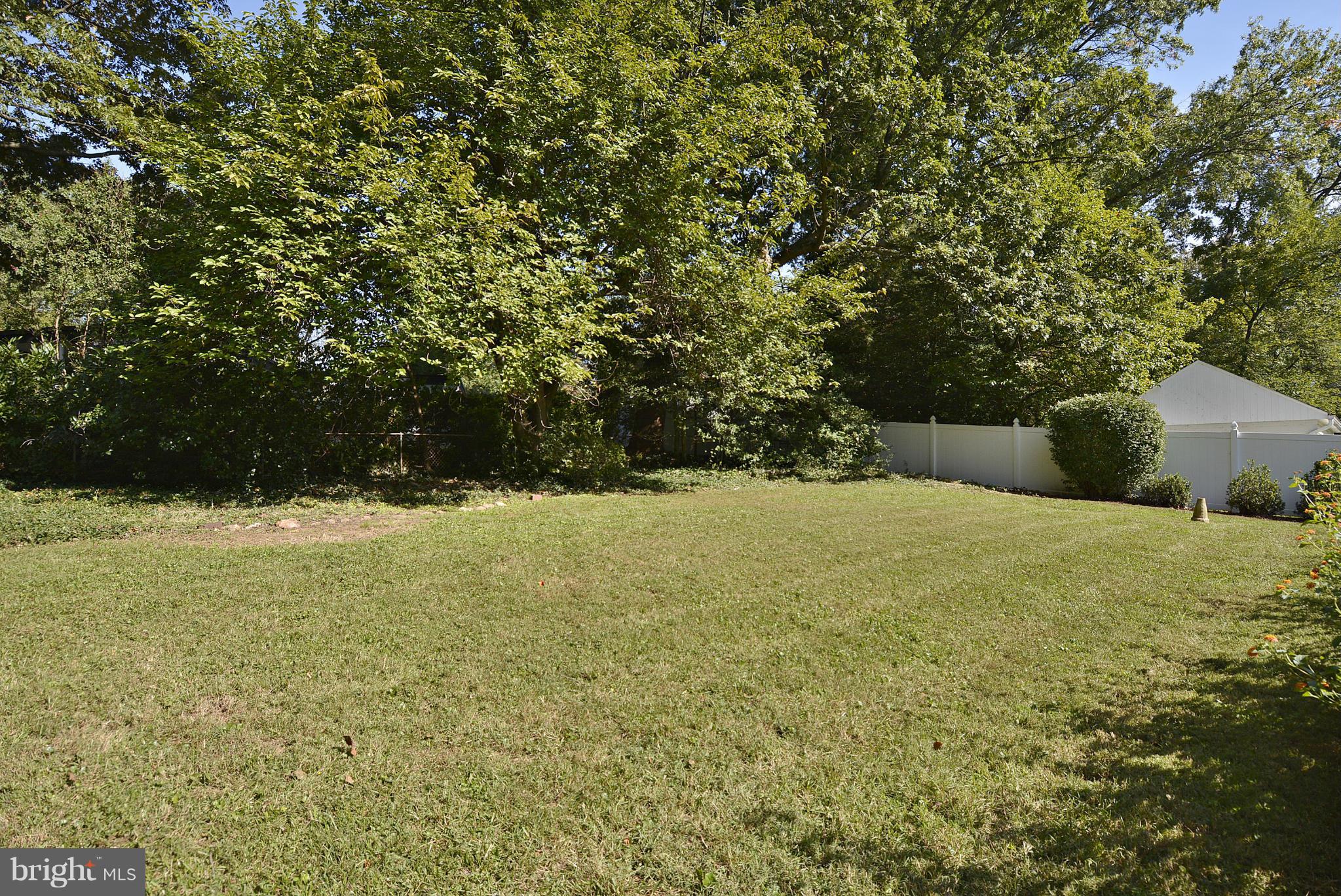 11419 Mapleview Drive Silver Spring, MD 20902 - Photo 24 of 30 Exterior (Rear)