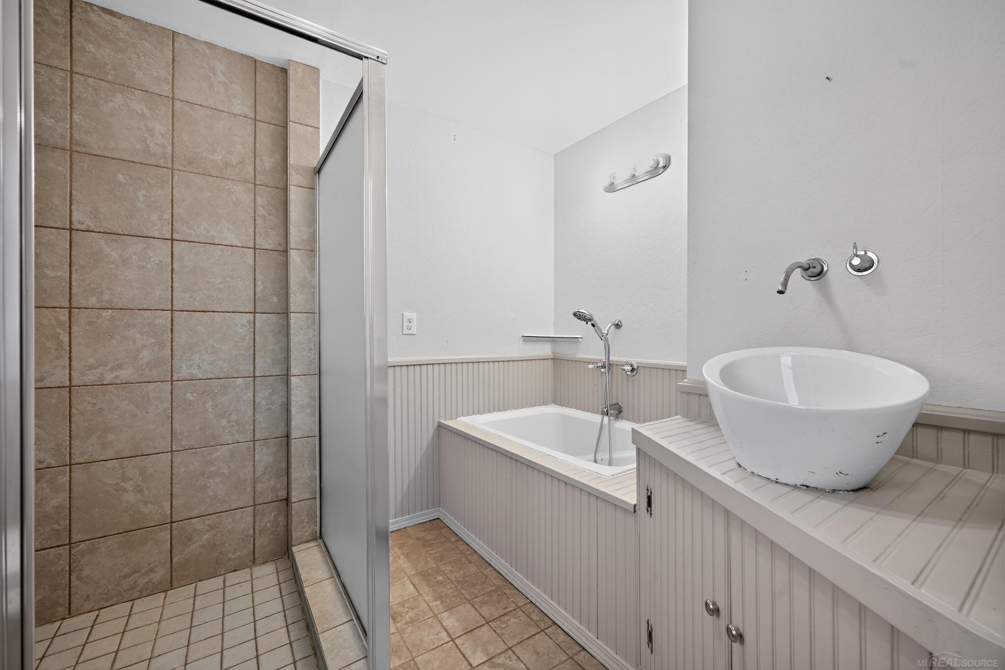 6611 Textile Road Ypsilanti, MI 48197 - Photo 51 of 52