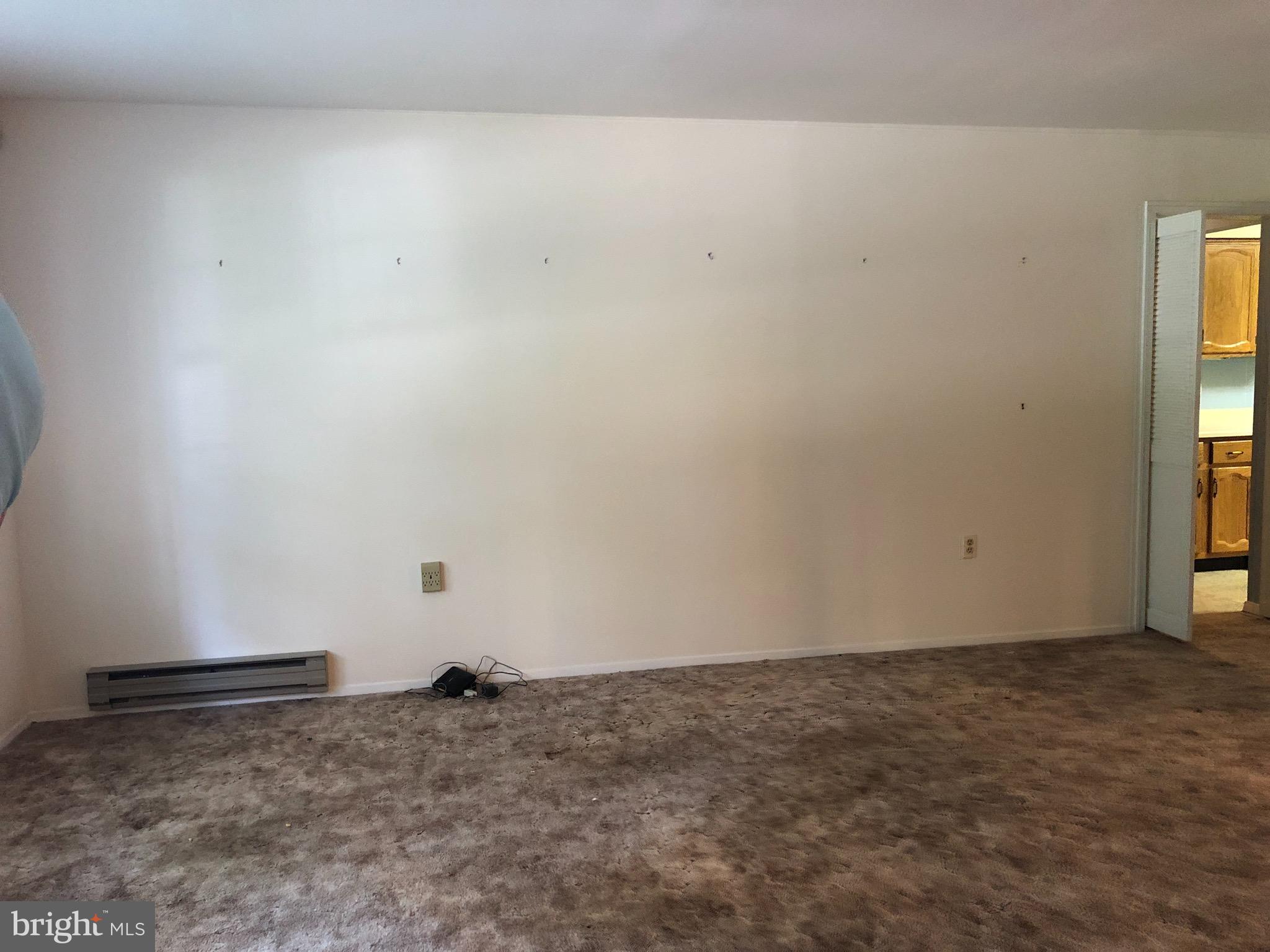 12 Mill Road Whiting, NJ 08759 - Photo 5 of 42 Living Room
