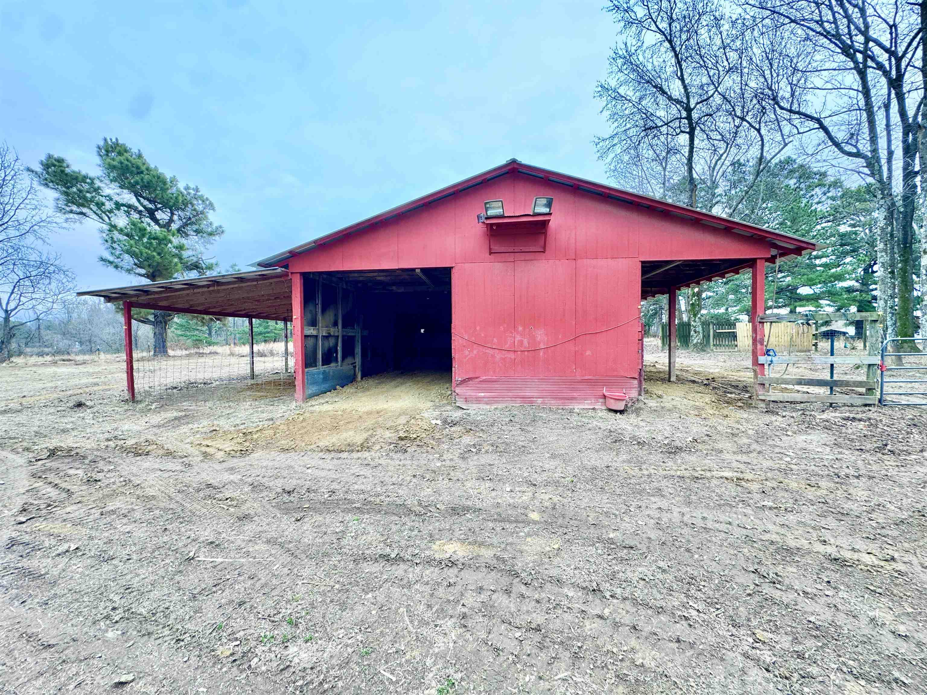 6400 Kerrville Rosemark Road Millington, TN 38053 - Photo 33 of 36 View of outbuilding