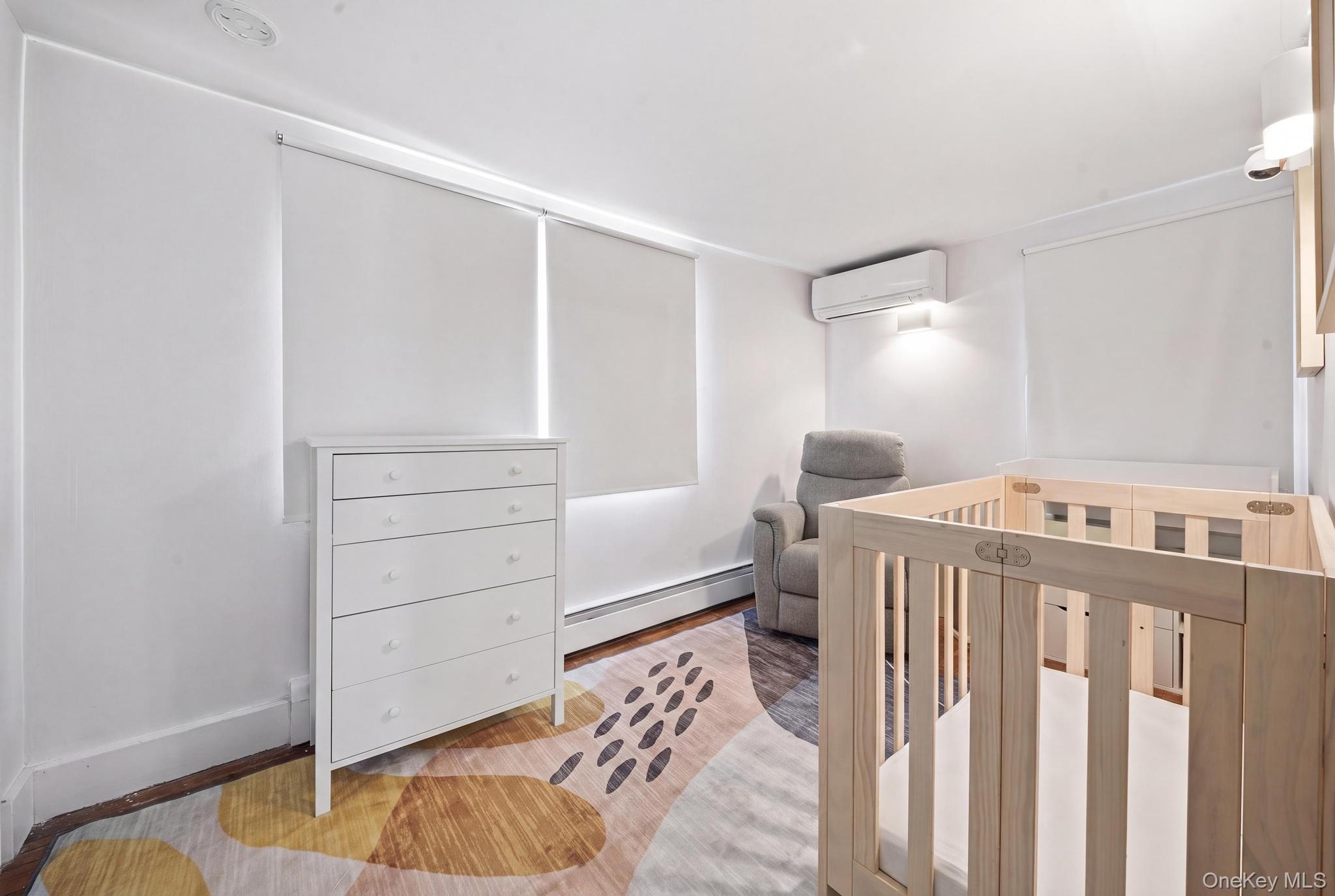 89 Harbor Road Port Washington, NY 11050 - Photo 18 of 25 Gallery Image 18