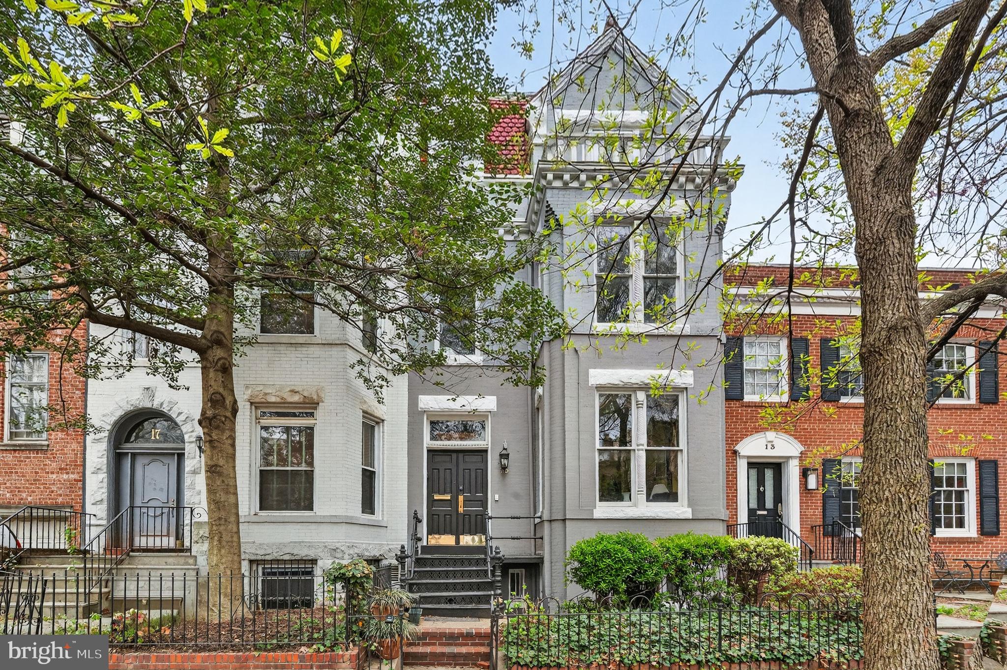 15 3rd Street Northeast, Unit 2 Washington, DC 20002 - Photo 4 of 32 front view of a residential houses