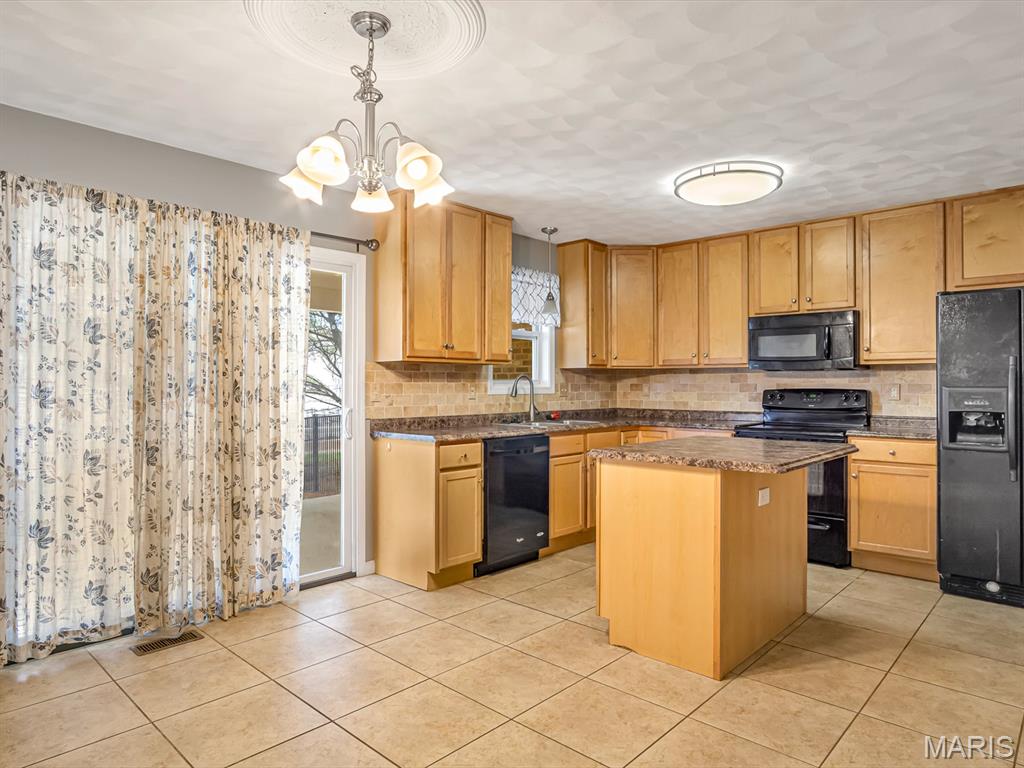 707 Marney Lane Waterloo, IL 62298 - Photo 8 of 16