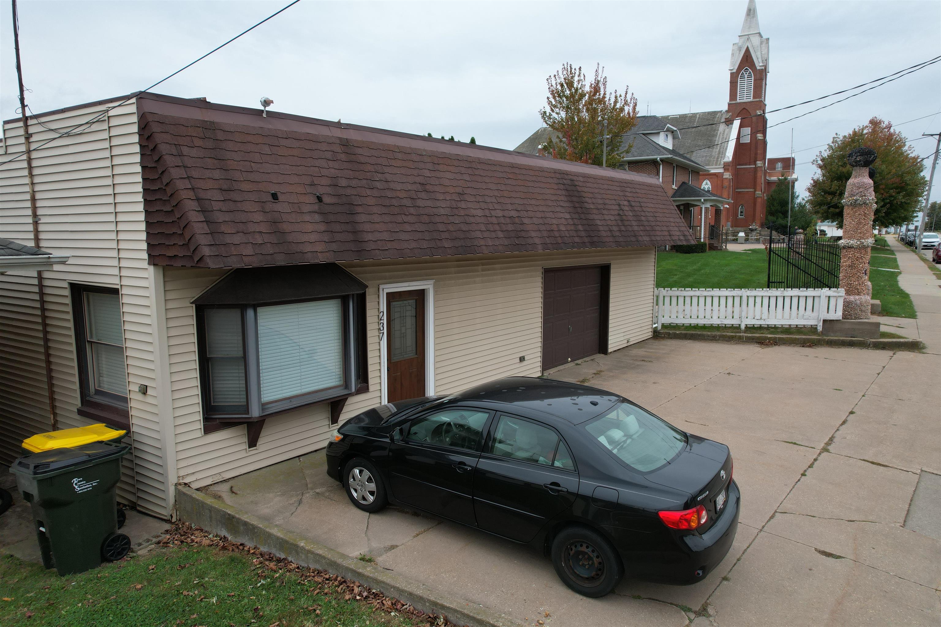 237 West Main Street Dickeyville, WI 53808 - Photo 2 of 12