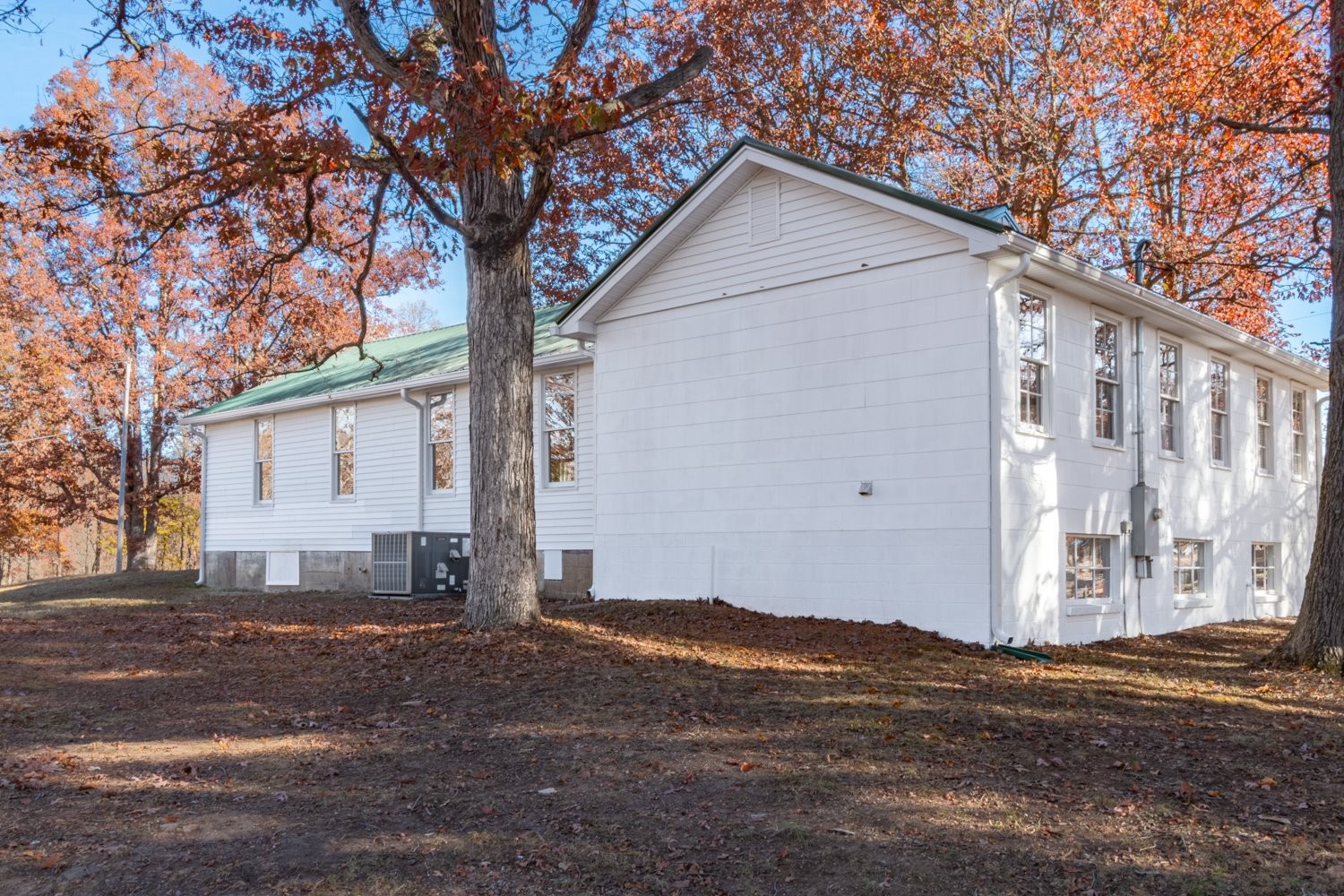 7212 Methodist Church Road Lyles, TN 37098 - Photo 11 of 38 Gallery Image 11
