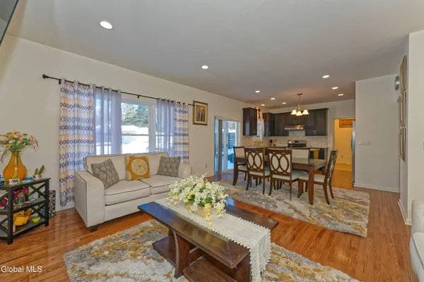 $3,500 | 1 Haywood Lane, North Greenbush, NY 12144