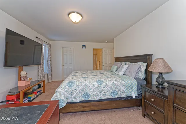 $3,500 | 1 Haywood Lane, North Greenbush, NY 12144