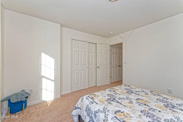 $3,500 | 1 Haywood Lane, North Greenbush, NY 12144