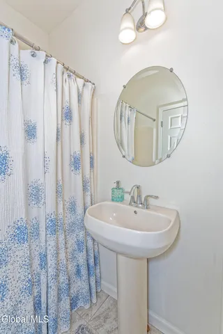 $3,500 | 1 Haywood Lane, North Greenbush, NY 12144