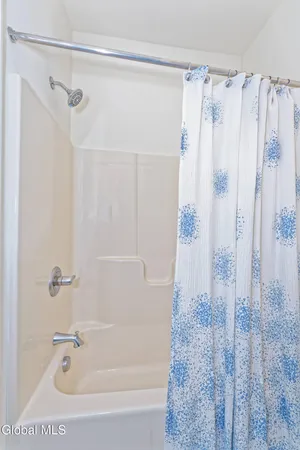 $3,500 | 1 Haywood Lane, North Greenbush, NY 12144