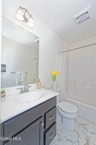 $3,500 | 1 Haywood Lane, North Greenbush, NY 12144