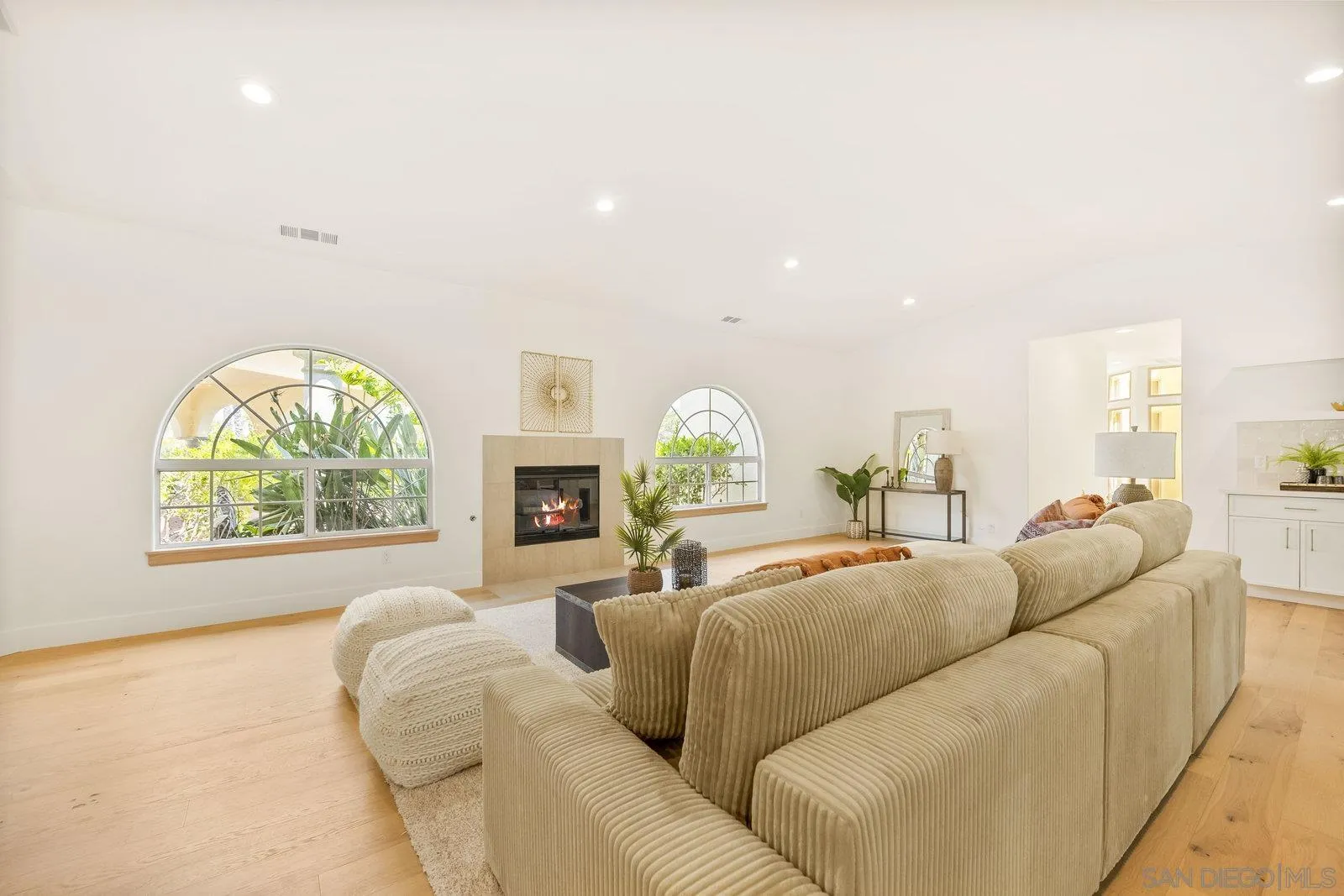 17601 Valle Verde Road Poway, CA 92064 - Photo 11 of 59 Gallery Image 11