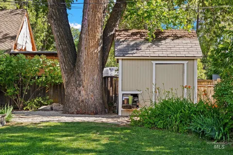 $699,000 | 3511 North Barberry Drive, Boise, ID 83703