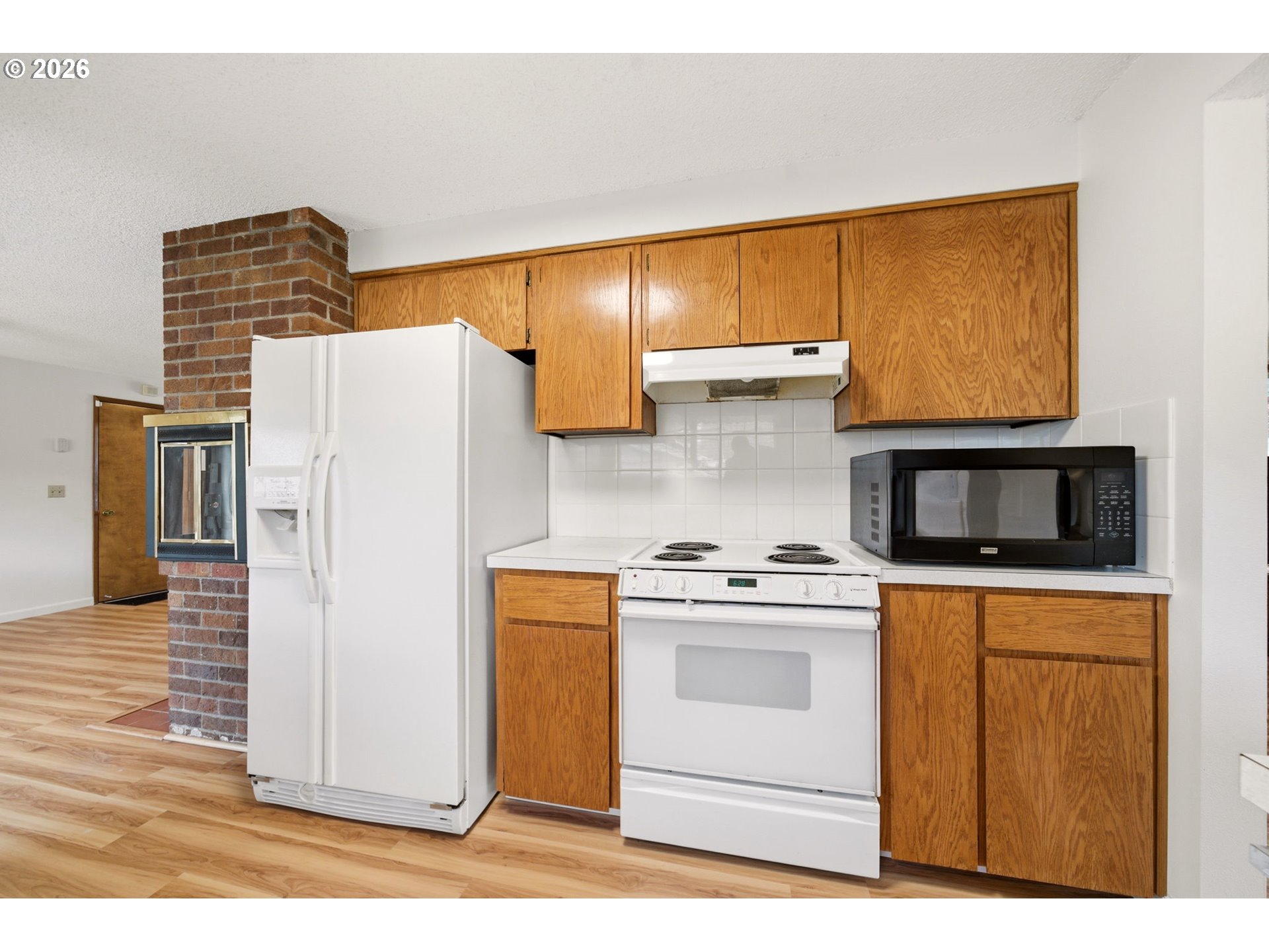 10175 Southwest Wasco Way Tualatin, OR 97062 - Photo 14 of 39 Kitchen