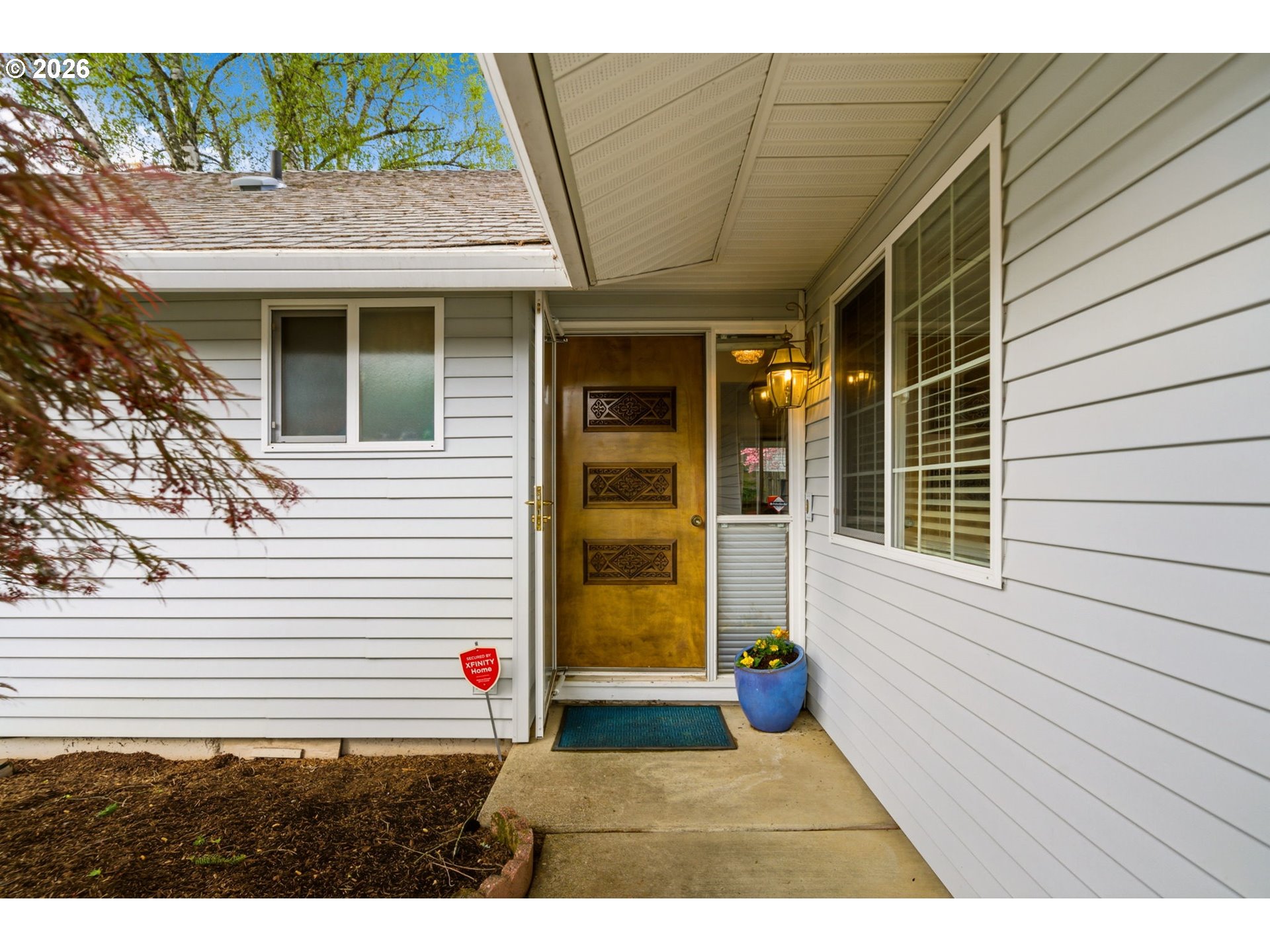 10175 Southwest Wasco Way Tualatin, OR 97062 - Photo 4 of 39