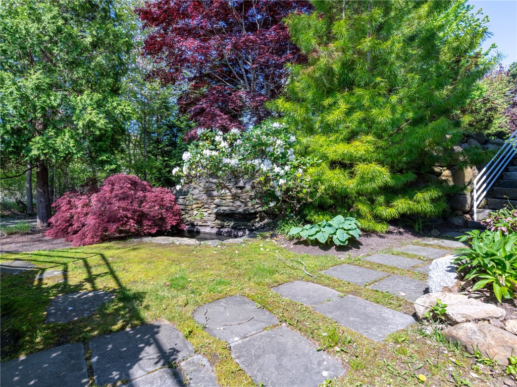 275 Boston Neck Road Narragansett, RI 02882 - Photo 42 of 46
