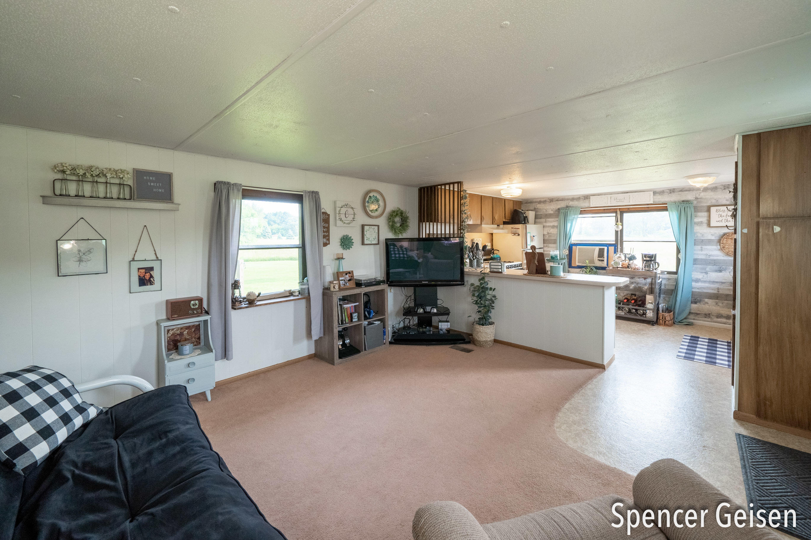 3404 West County Farm Road Sheridan, MI 48884 - Photo 8 of 39 3404 County Farm Rd, Sheridan, MI 48884-
