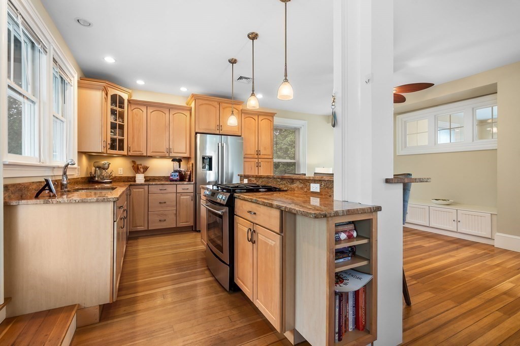 28 County Street, Unit 2 Ipswich, MA 01938 - Photo 7 of 31