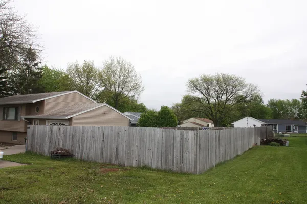 $180,000 | 3937 Clark Court, Davenport, IA 52806