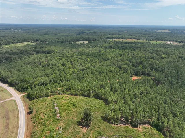 $500,000 | 1324 Highway 81, Calhoun Falls, SC 29628