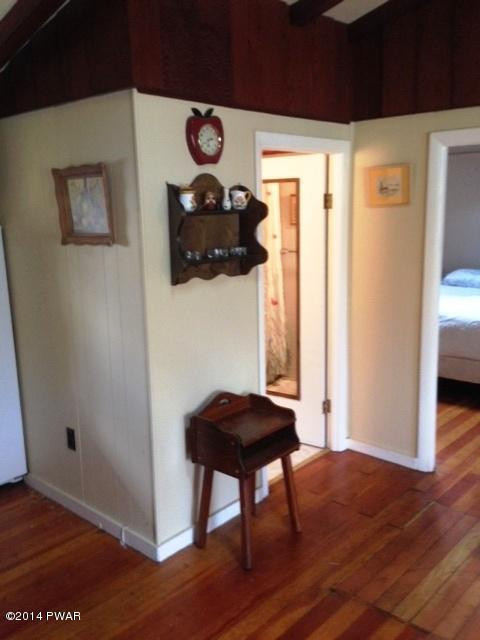 6 Main Street Greentown, PA 18426 - Photo 12 of 22