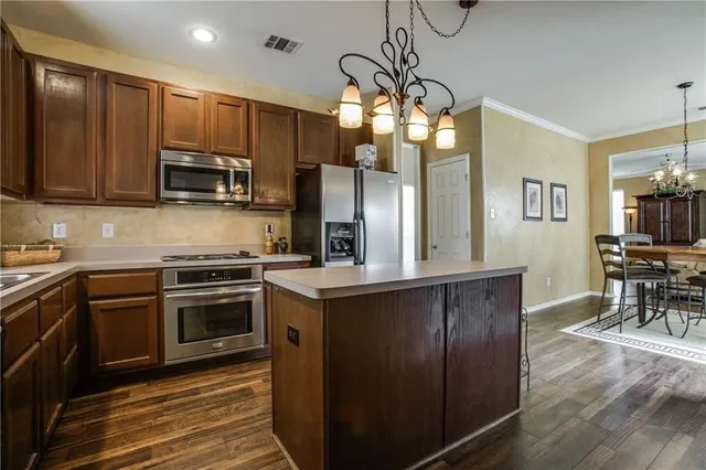 $3,299 | 2504 Trailwest Lane, Plano, TX 75025