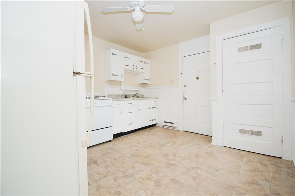 827 Evergreen Road Pittsburgh, PA 15209 - Photo 3 of 17 Gallery Image 3