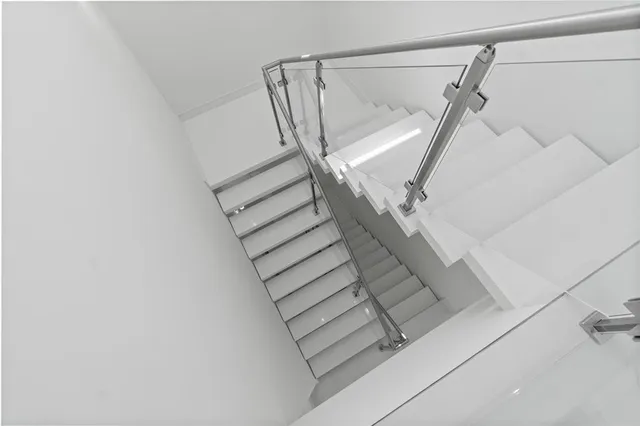 $20,000 | 221 Shore Court, Unit 221, Lauderdale-by-the-Sea, FL 33308