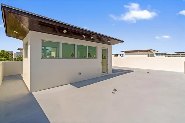 $20,000 | 221 Shore Court, Unit 221, Lauderdale-by-the-Sea, FL 33308