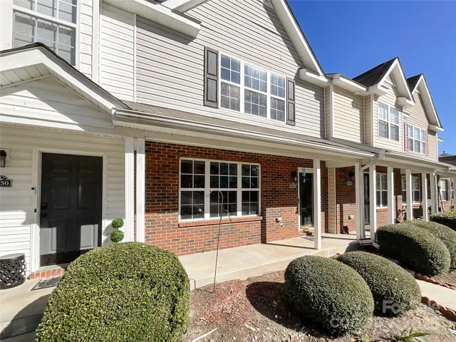 $325,000 | 1228 Iron Gate Court, Rock Hill, SC 29732