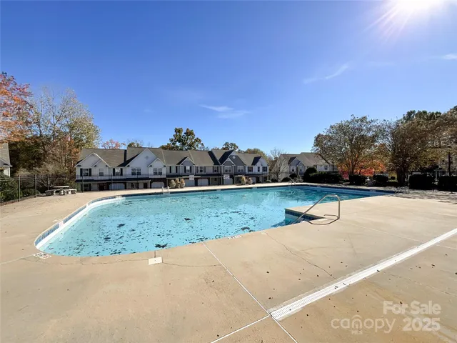 $325,000 | 1228 Iron Gate Court, Rock Hill, SC 29732